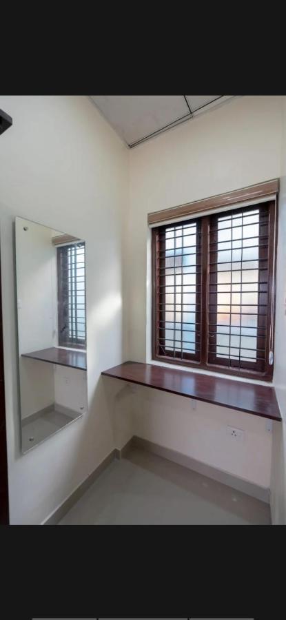 Masterkey Deluxe Rooms Kochi Eksteriør billede