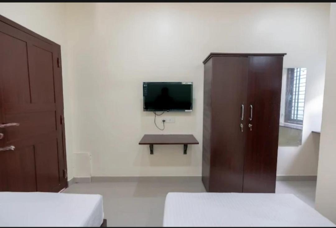 Masterkey Deluxe Rooms Kochi Eksteriør billede